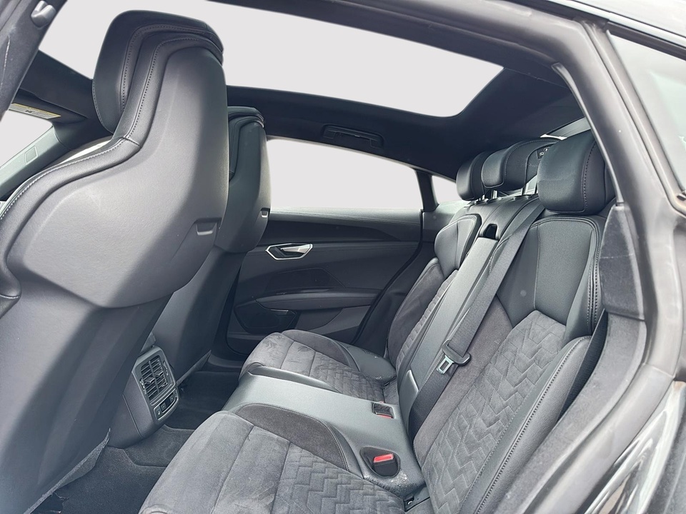 2020 Audi Q3 — 9