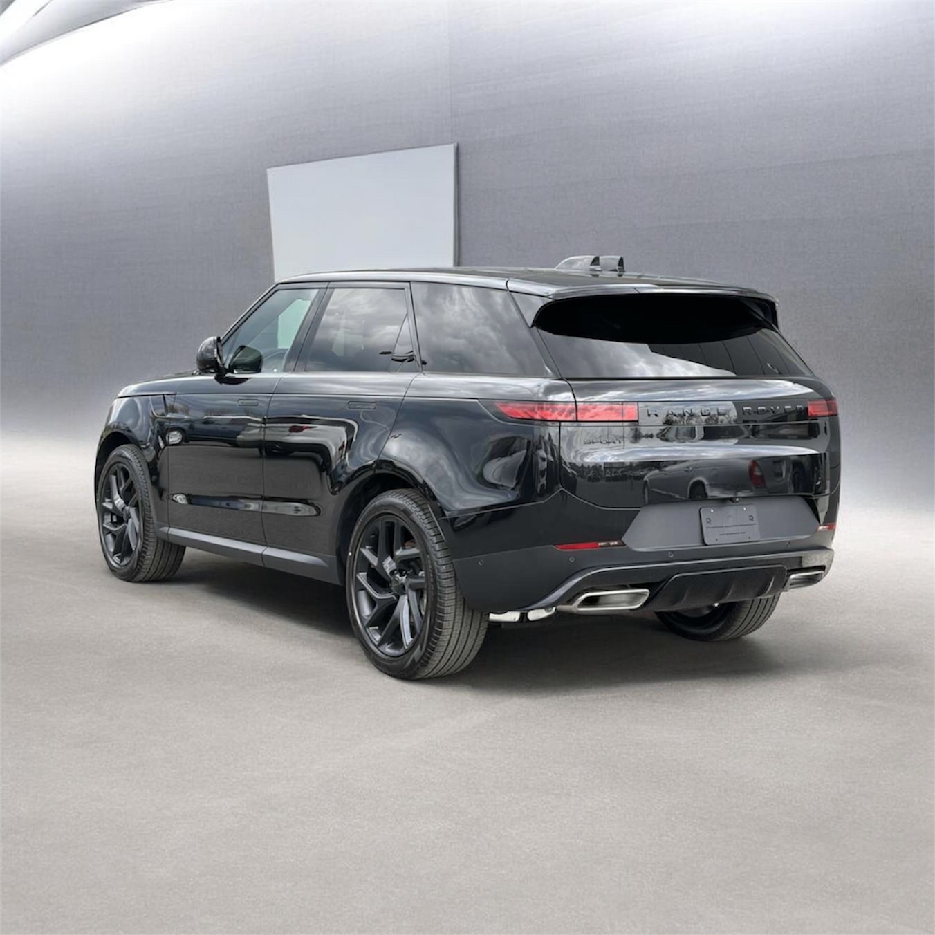 2026 Range Rover Sport — 3