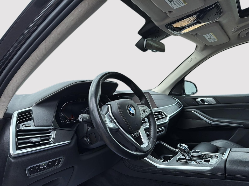 2022 BMW X7 — 4