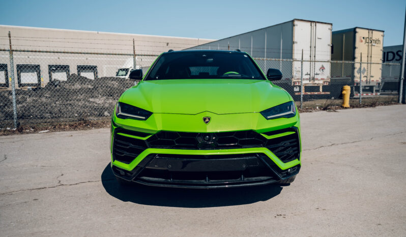 
2021 Lamborguini Urus full									