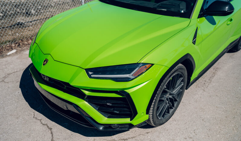 
2021 Lamborguini Urus full									