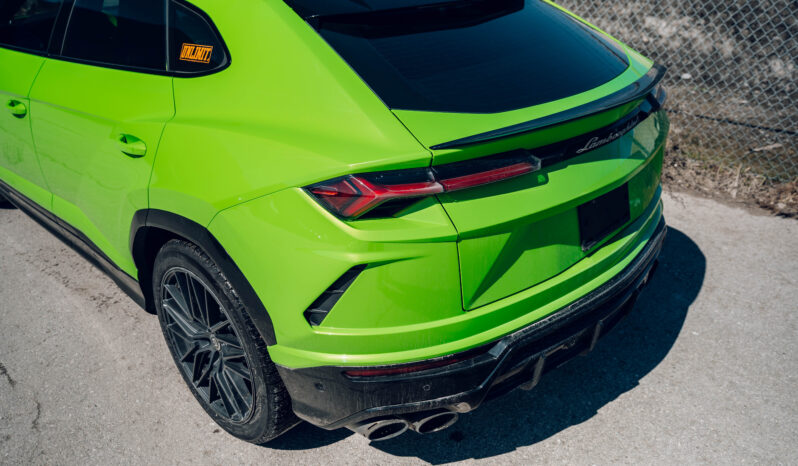 
2021 Lamborguini Urus full									