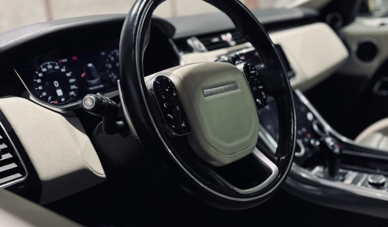 
2022 Range Rover full									