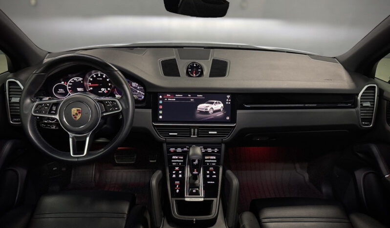 
2023 Cayenne S full									