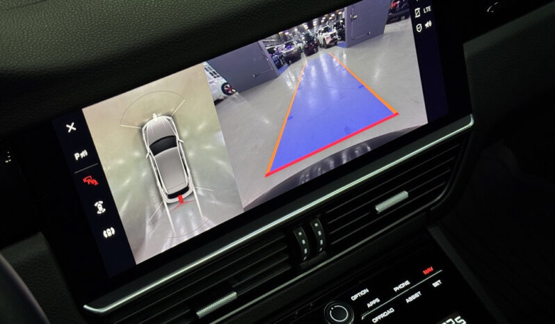 
2023 Cayenne S full									
