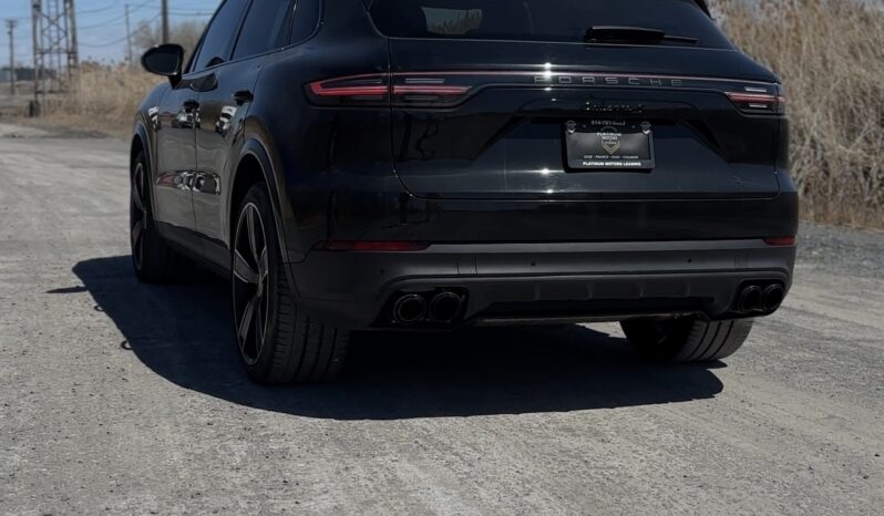 
2023 Cayenne S full									