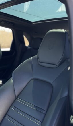 
2023 Cayenne S full									