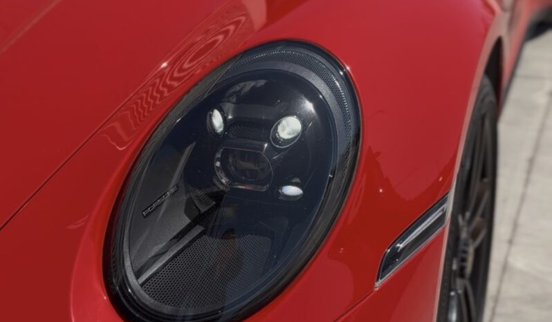 
2022 Porsche 911 Carrera GTS full									