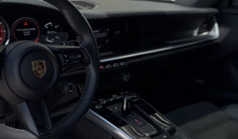 
2022 Porsche 911 Carrera GTS full									